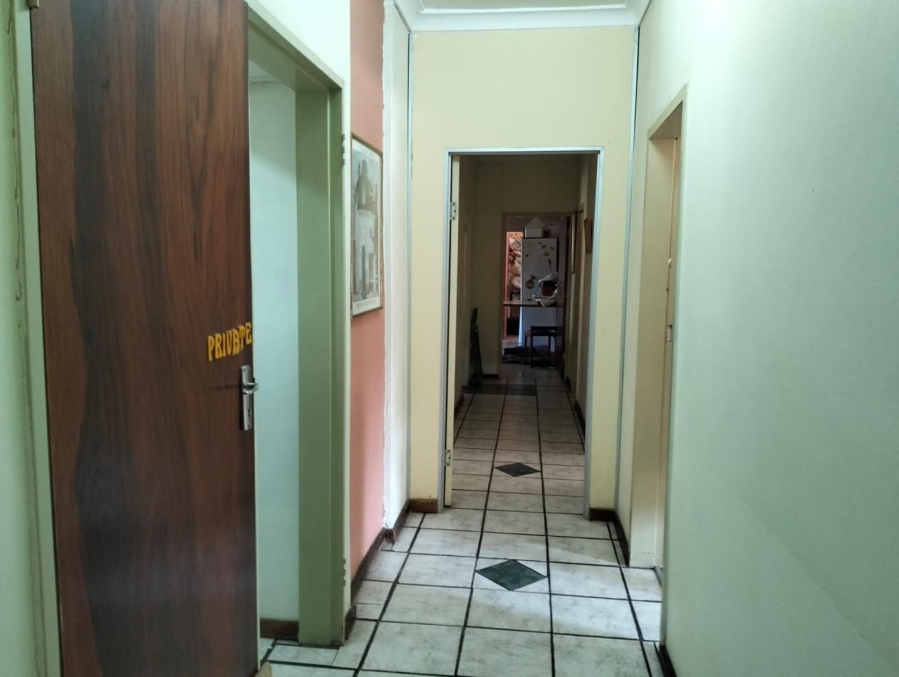 9 Bedroom Property for Sale in Bayswater Free State